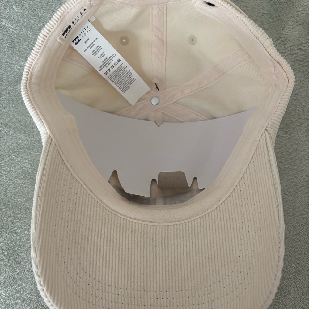 Billabong Hat - Picture 5 of 5
